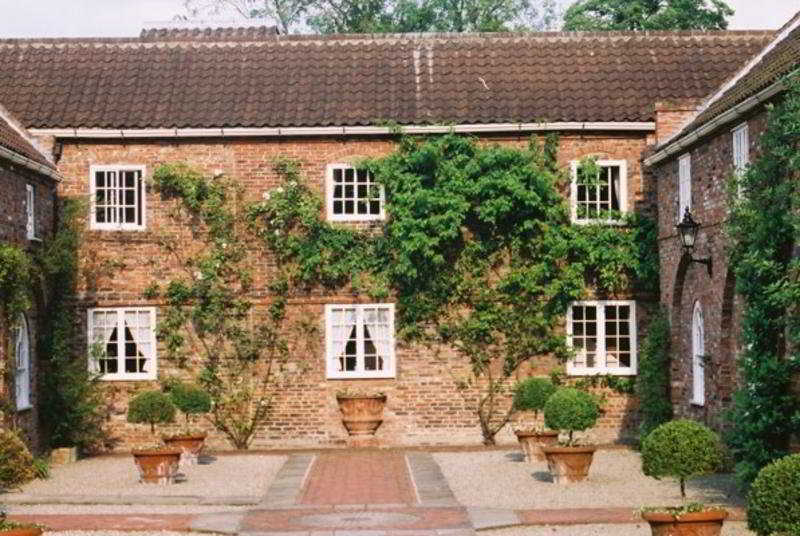 Middlethorpe Hall & Spa Hotel York Exterior photo