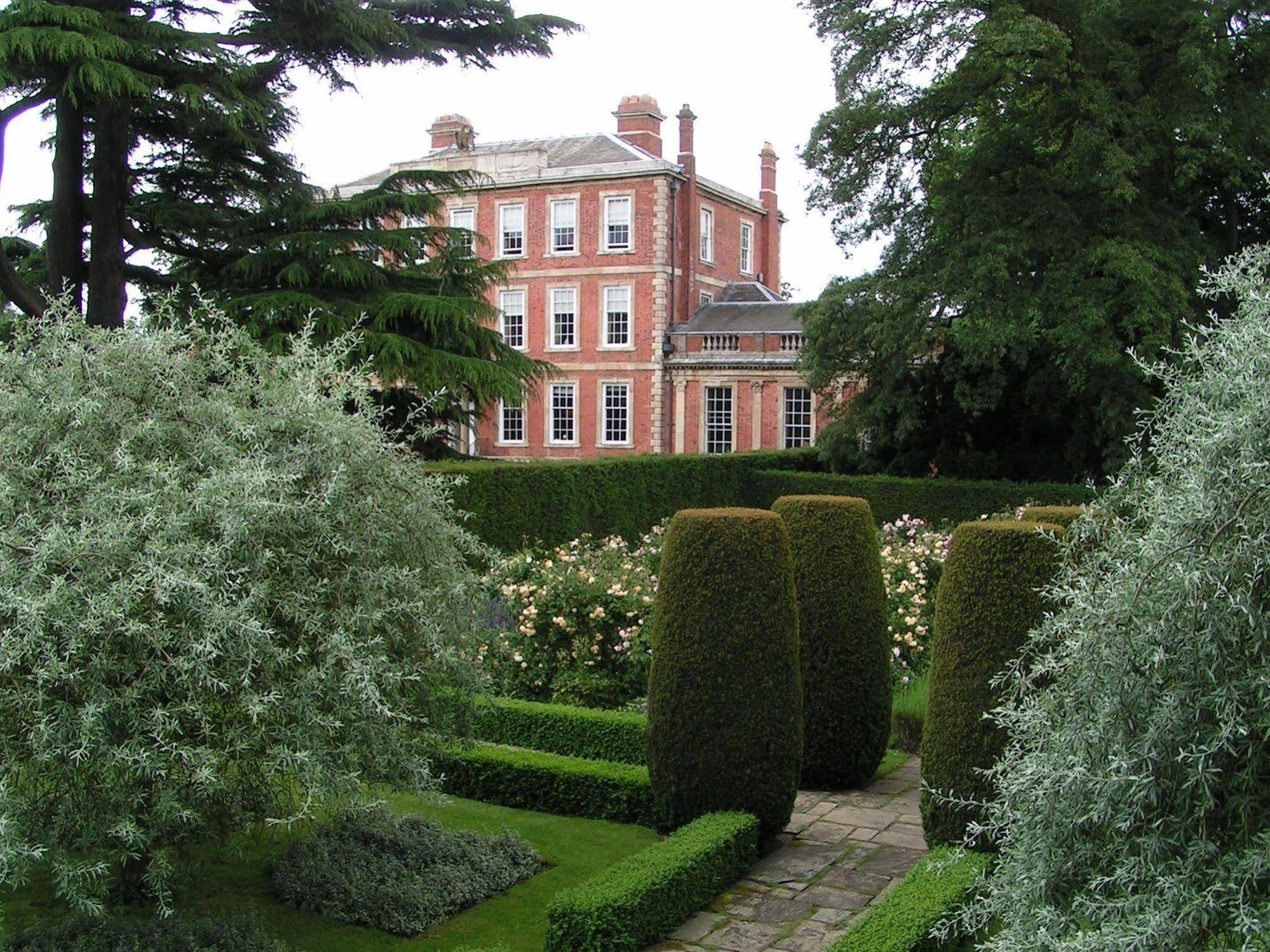 Middlethorpe Hall & Spa Hotel York Exterior photo